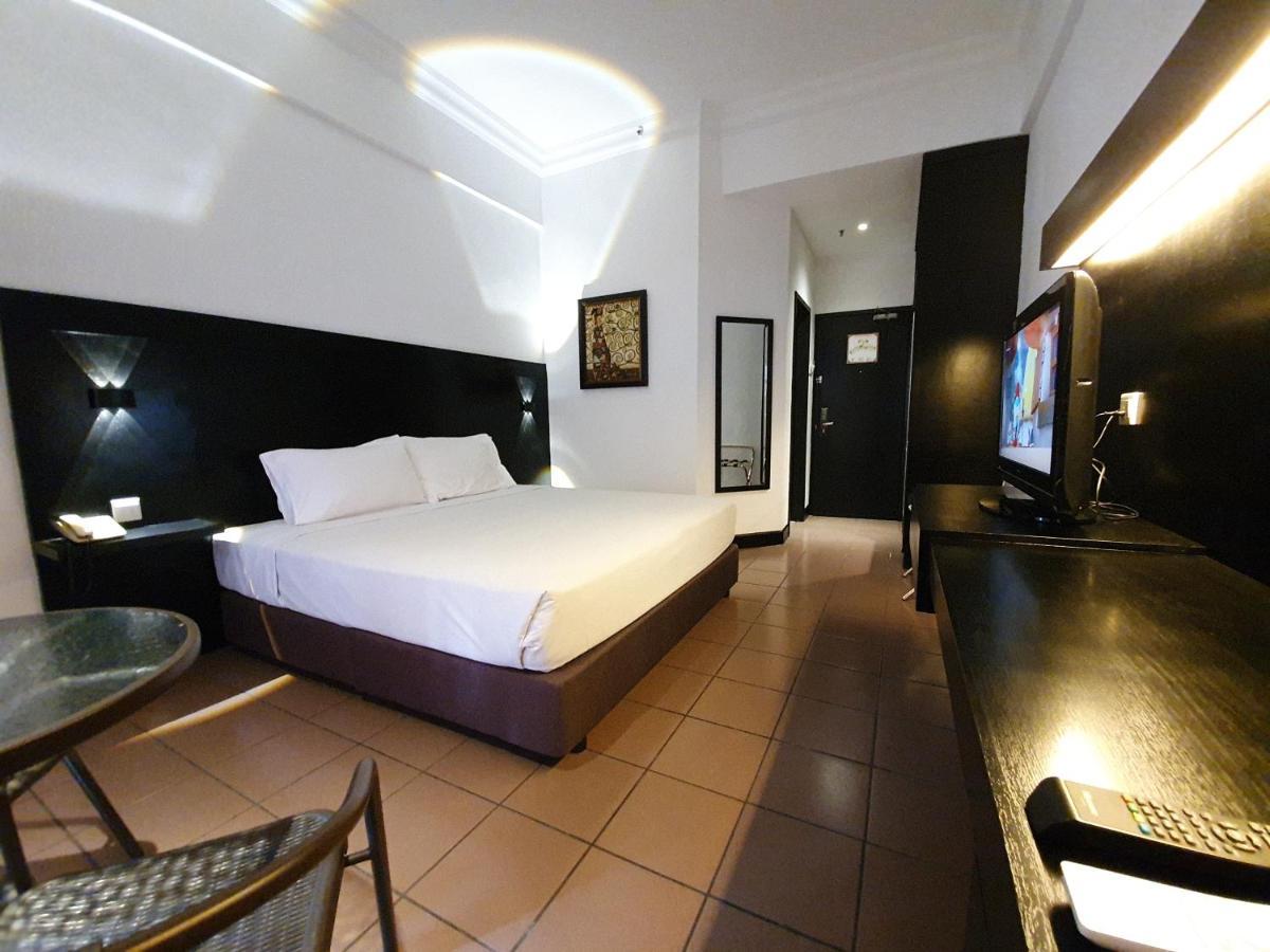 Flamingo Hotel By The Lake, Kuala Lumpur Ampang  Exterior foto